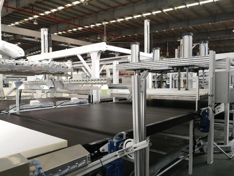 突破性進(jìn)展！全伺服床墊機(jī)專用4040鋁型材解決方案