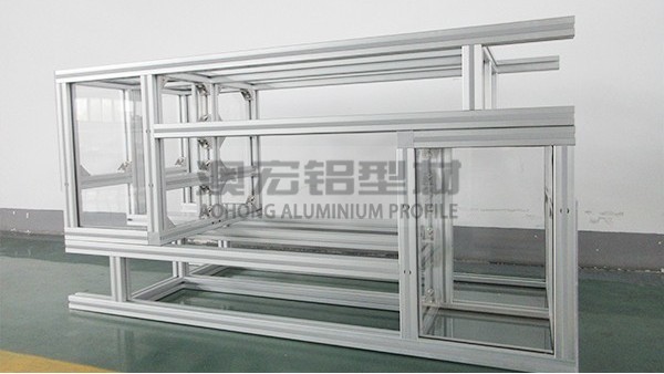 為包裝設(shè)備打造堅(jiān)固骨骼：鋁型材機(jī)架的現(xiàn)代工業(yè)解決方案